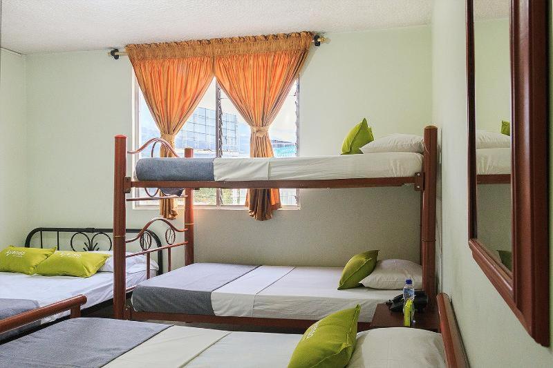 Hotel Ayenda 1506 La Puerta del Sol Bucaramanga Habitación foto